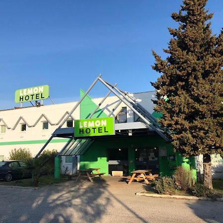 Lemon Hotel Avignon Rochefort Exterior foto