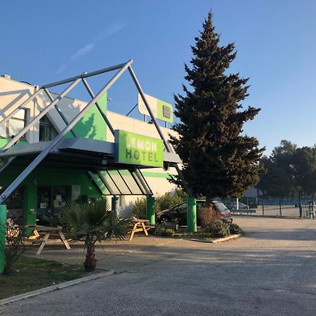 Lemon Hotel Avignon Rochefort Exterior foto