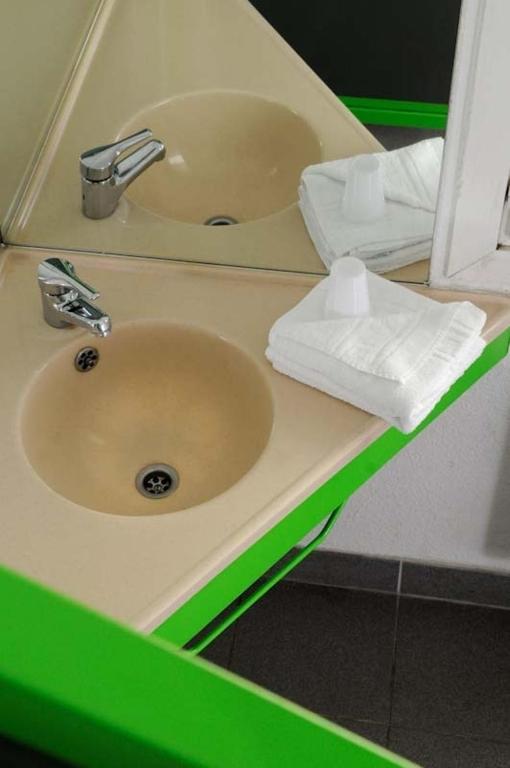 Lemon Hotel Avignon Rochefort Cameră foto