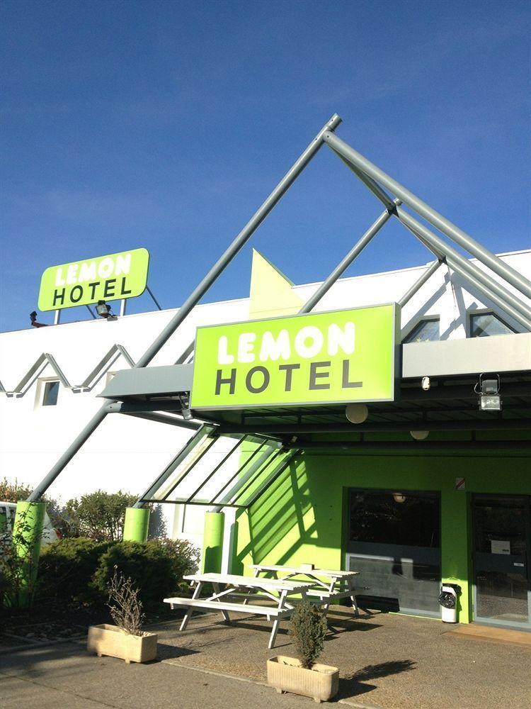 Lemon Hotel Avignon Rochefort Exterior foto